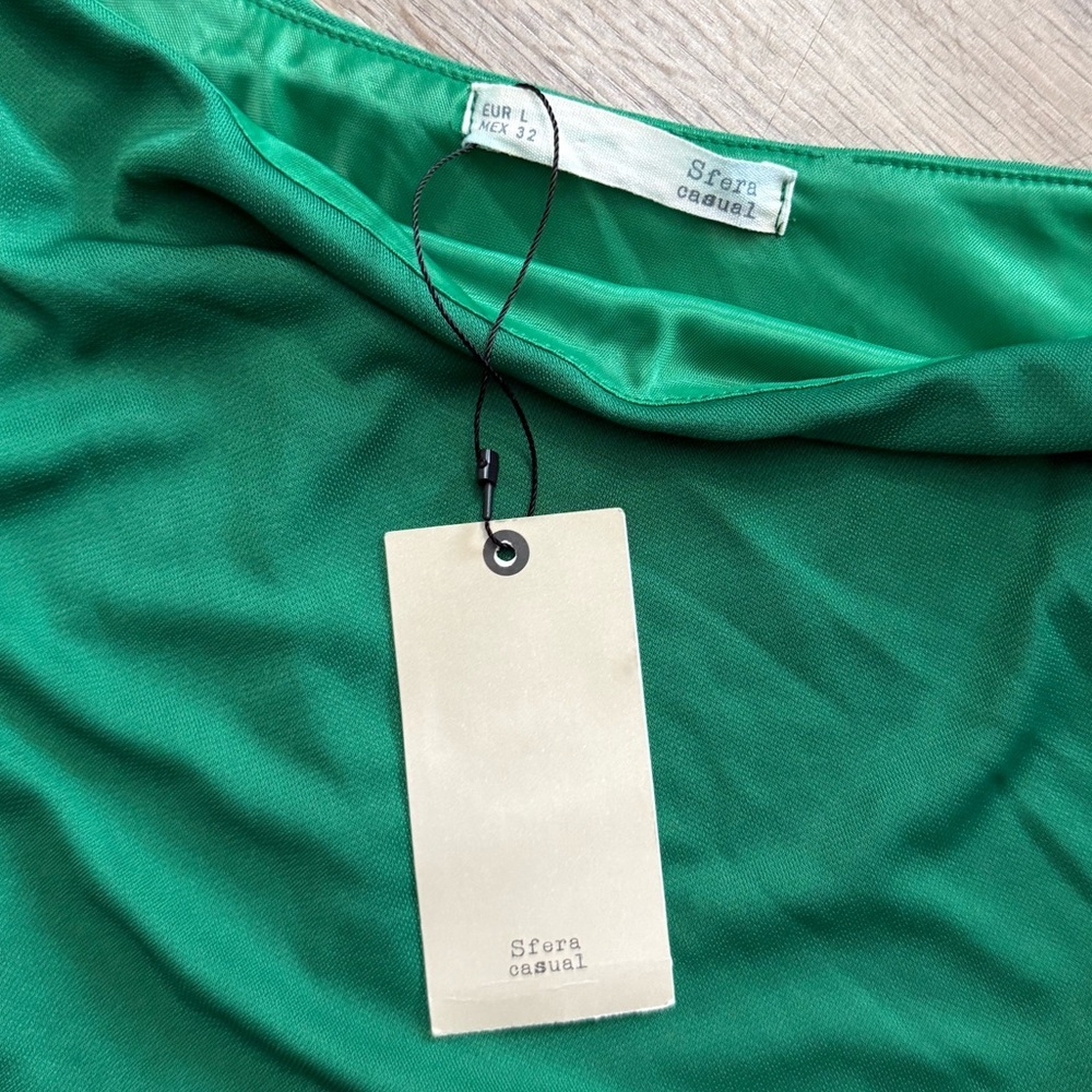 Sfera • Asymmetrical Ruffle Dress - Picture 5 of 12